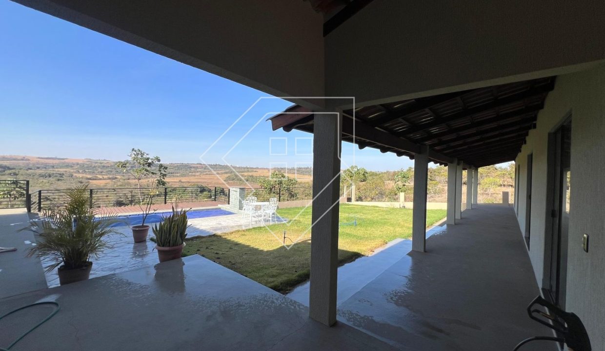chacara77494_001