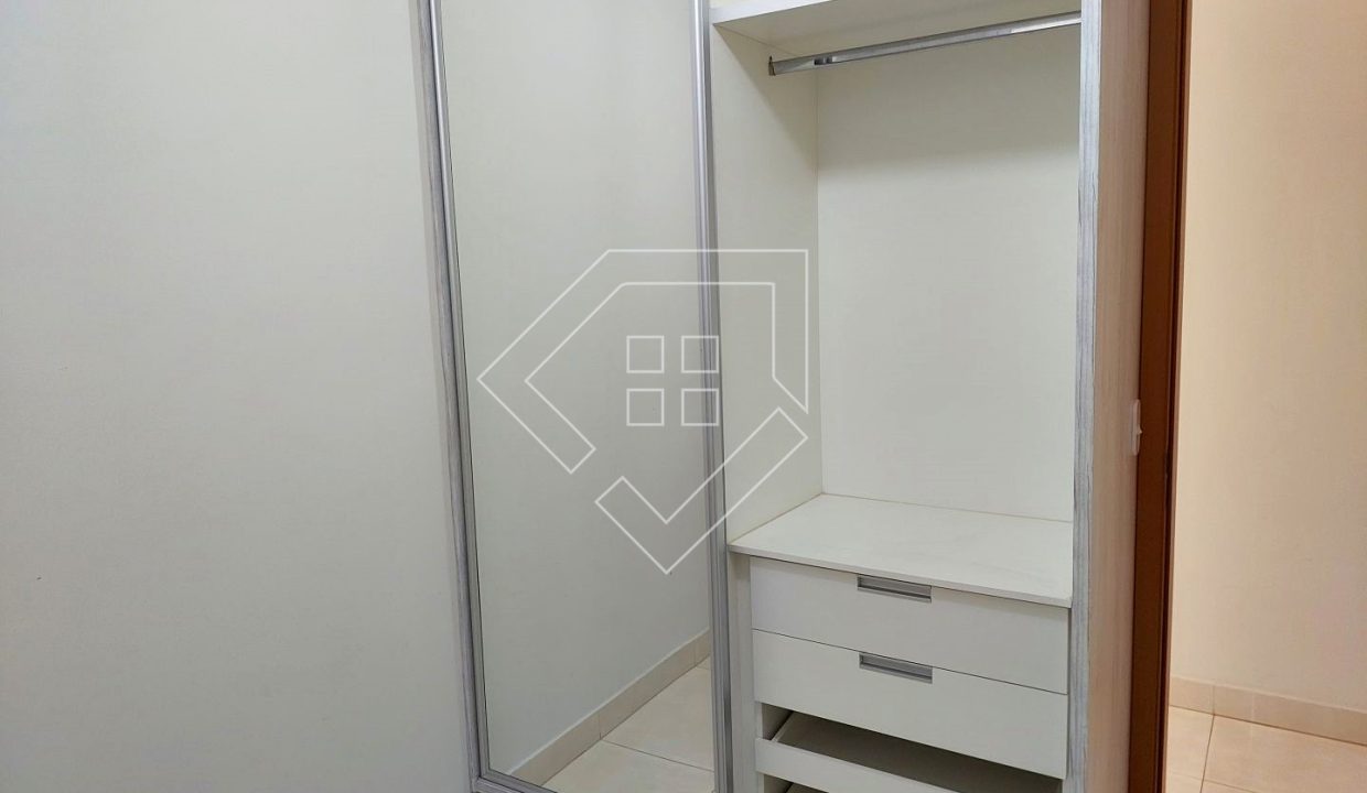 rodrigues78438_026